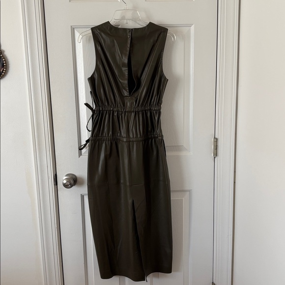 Proenza Schouler Olive Leather midi dress with pockets and draw detail - Picture 6 of 8